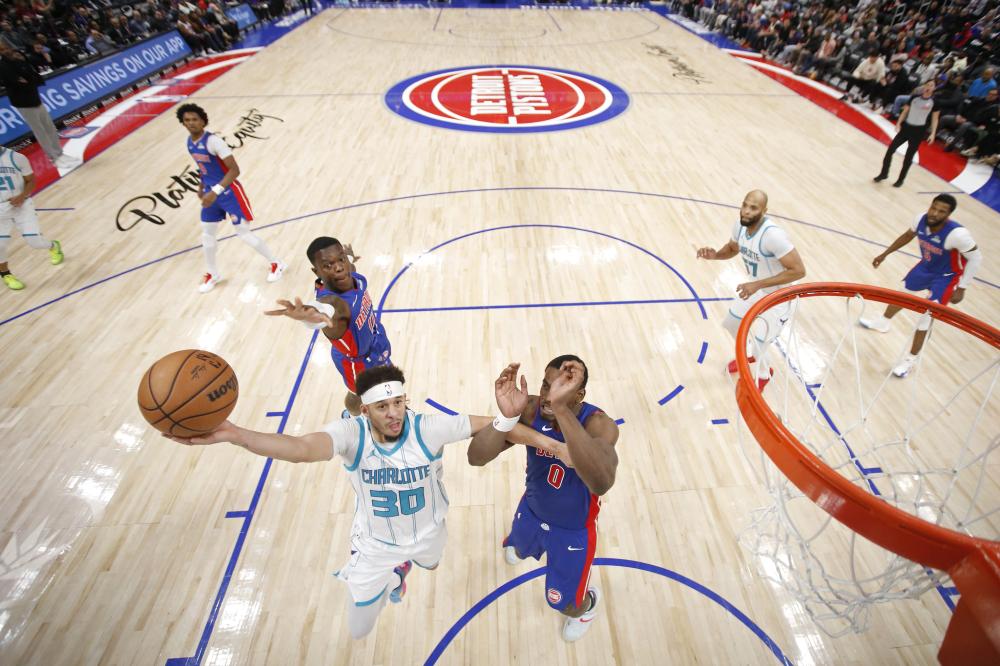 中场核心基 中场核心基