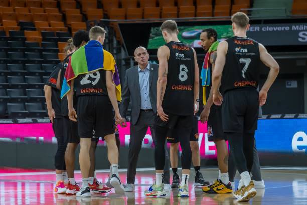 数据与细节 数据与细节